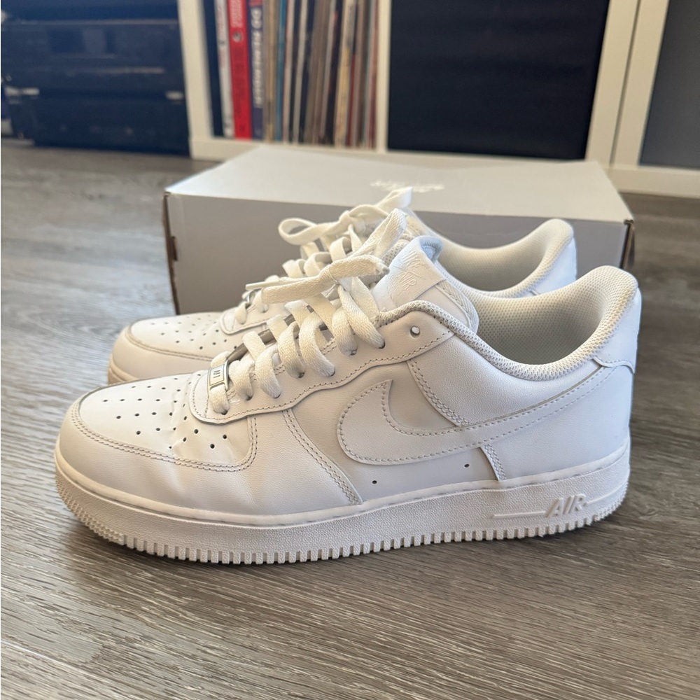 Nike Air Force 1 07’ - Picture 5 of 9